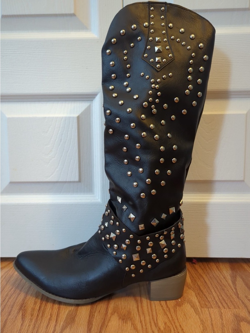 Studded Black Women’s Mid-calf Western Boot
